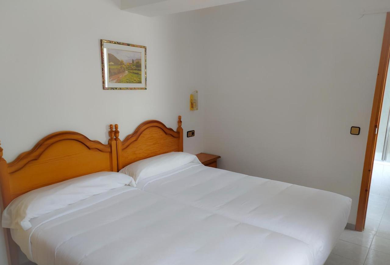ביילסה Hostal Pirineos Meliz מראה חיצוני תמונה