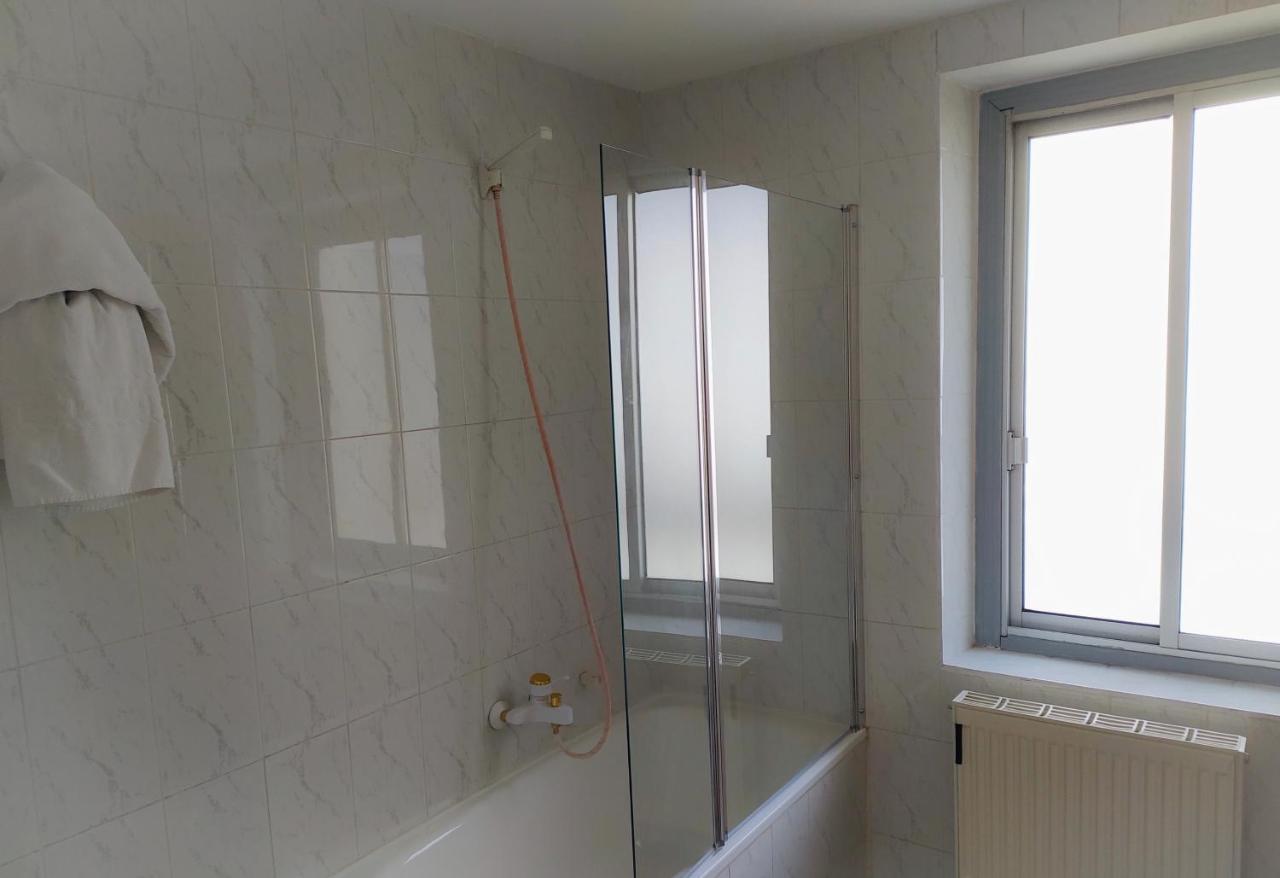 ביילסה Hostal Pirineos Meliz מראה חיצוני תמונה